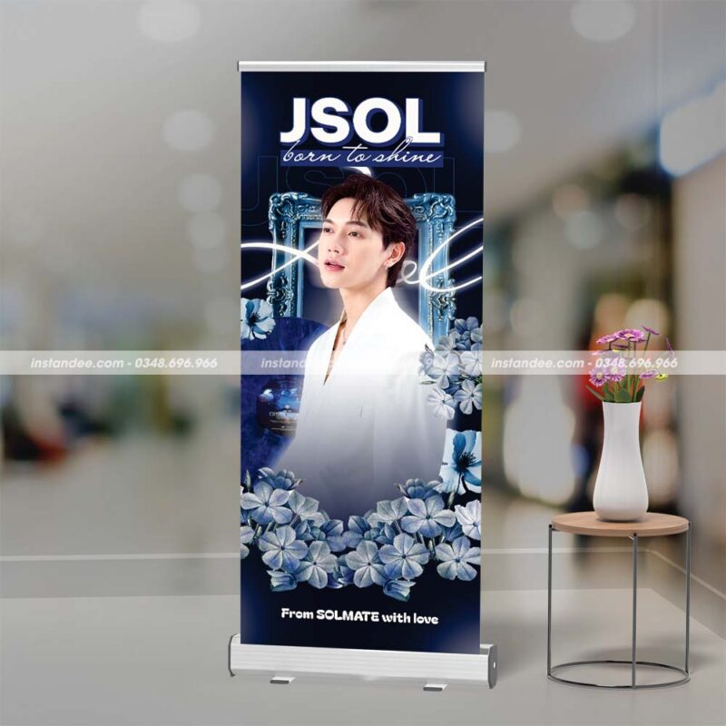 In standee cuốn