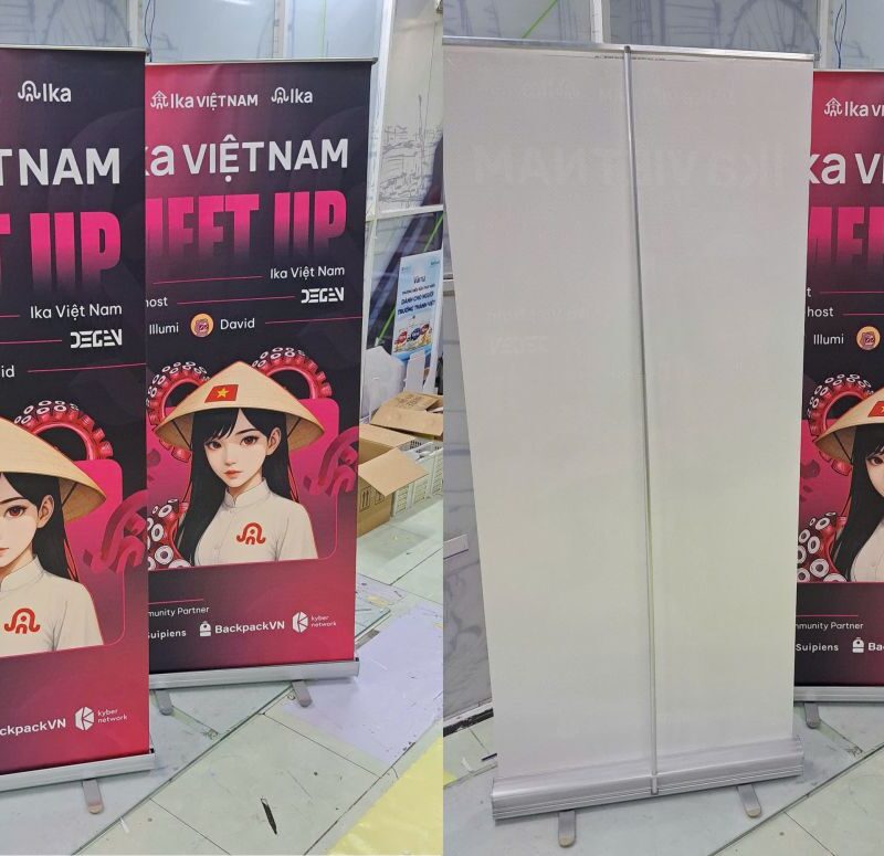 Chân standee cuốn nhôm