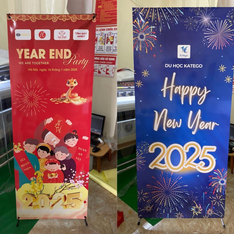 Standee chữ X kích thước 60x160cm