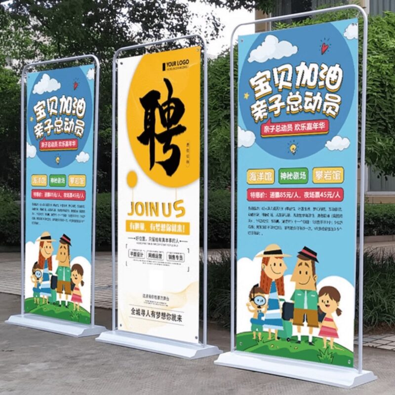Standee đế sắt