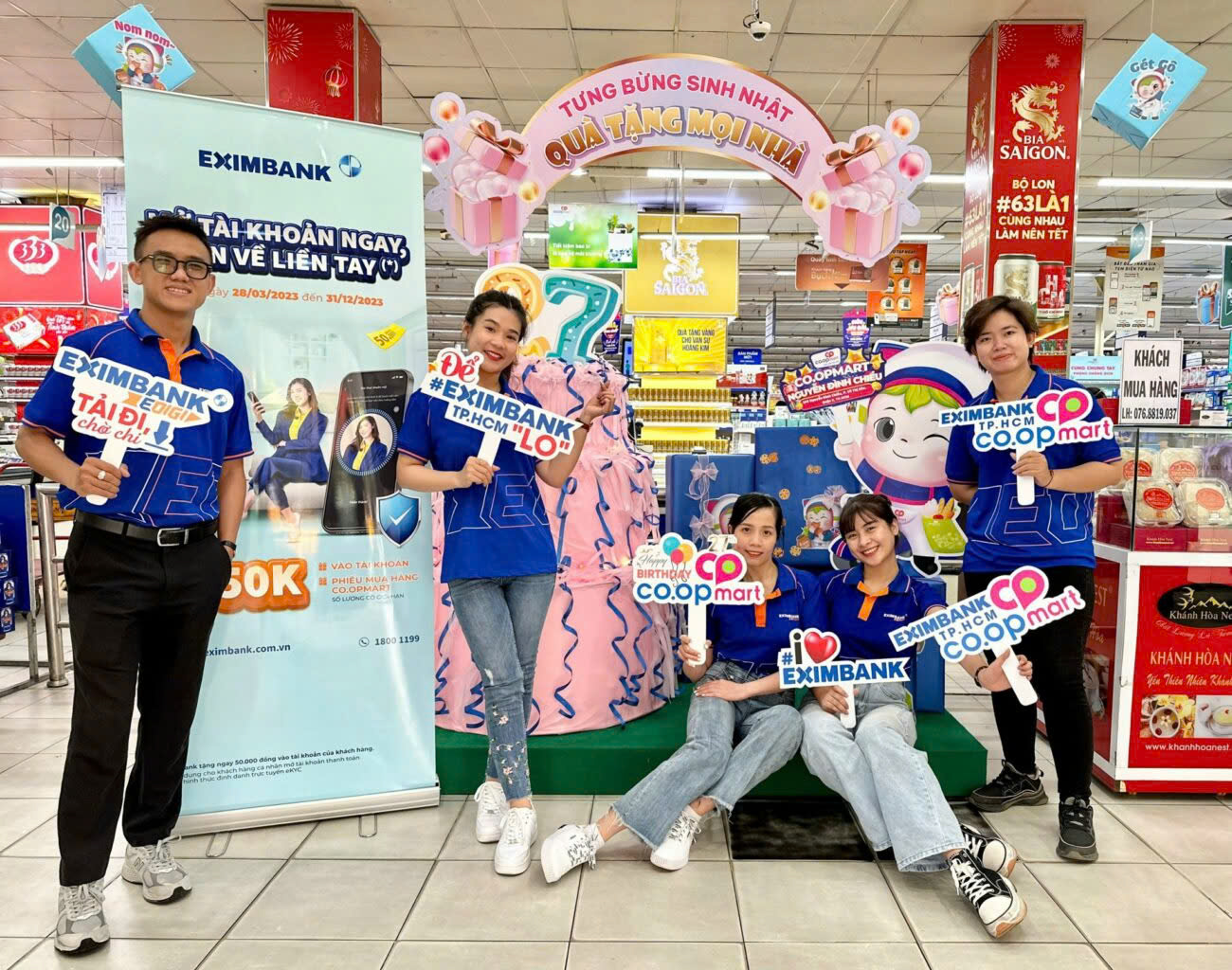 Standee dung trong sự kiện thương hiệu