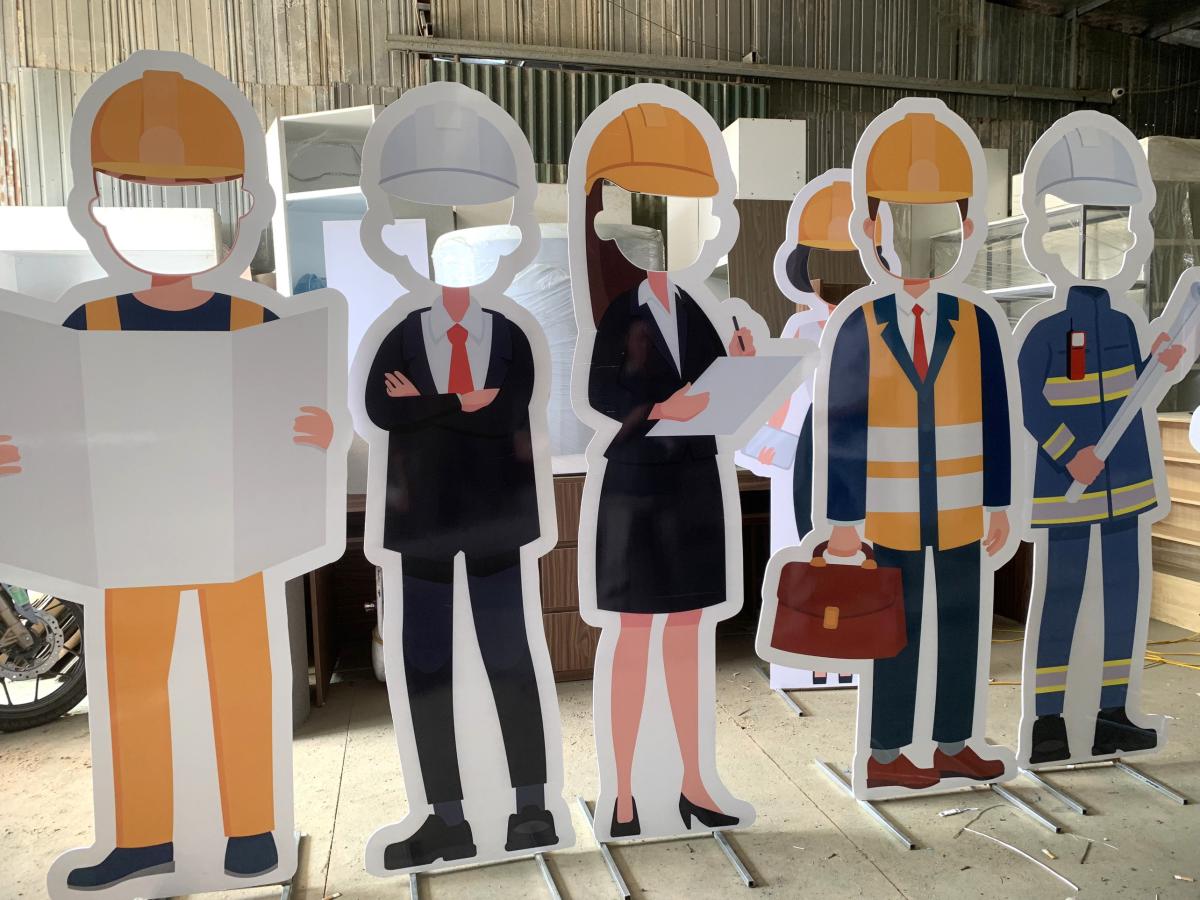 Standee mô hình cho sự kiện