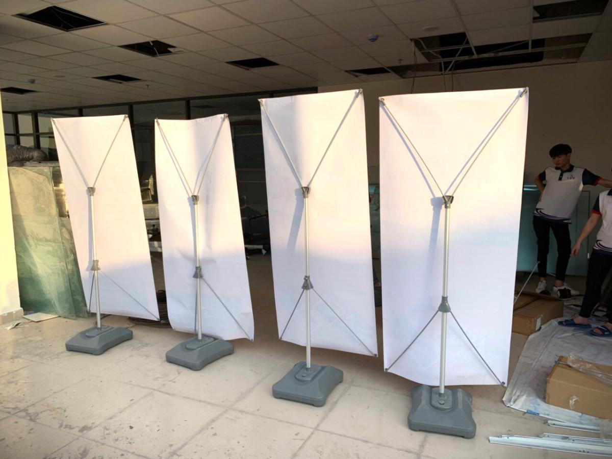 standee chân đế nước ngoài trời