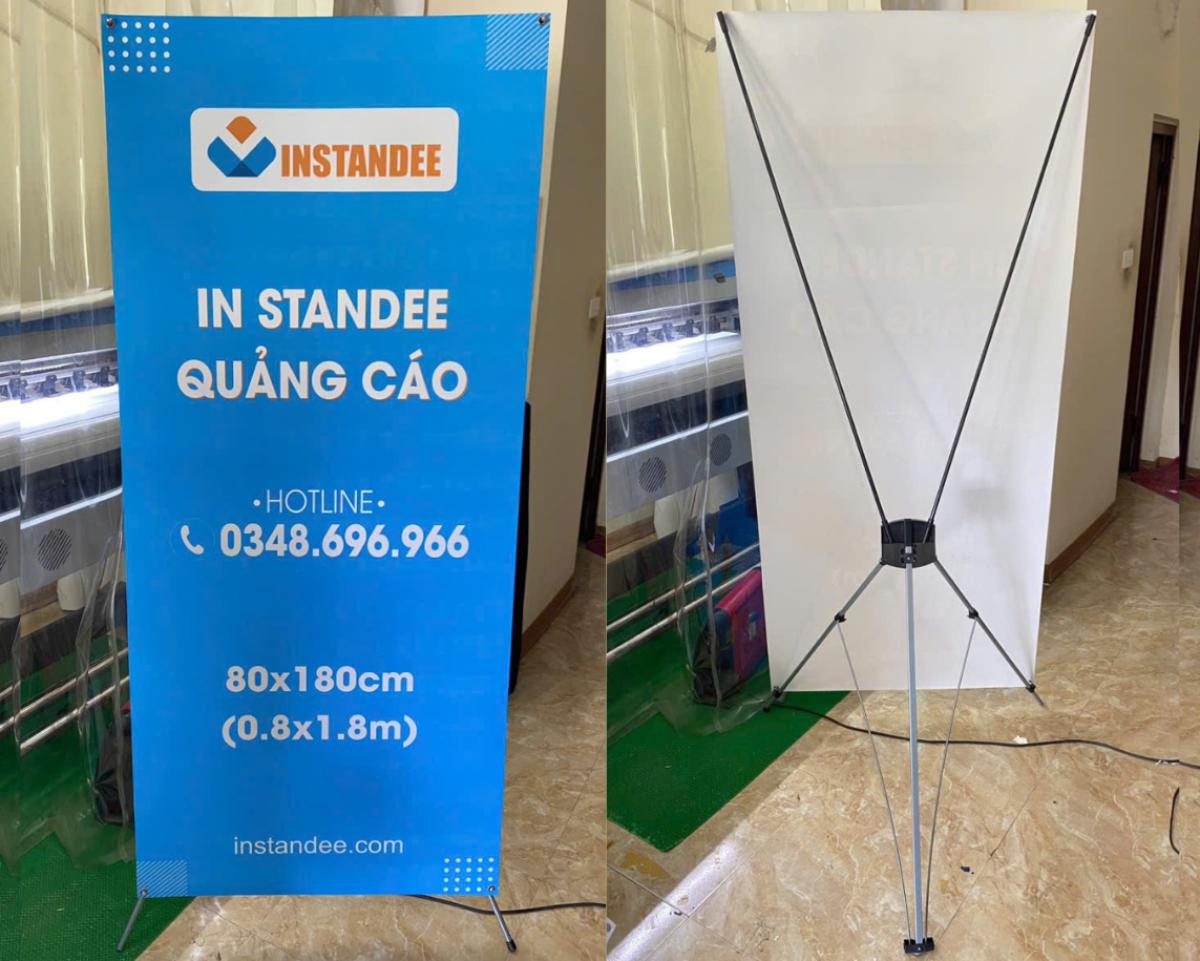 Standee 80x180cm chân X cường lực